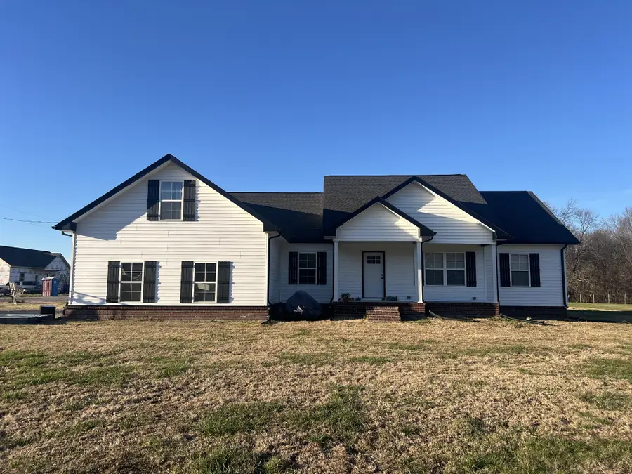 383 Old Coleytown Ln, Lafayette, TN 37083 - Image #2