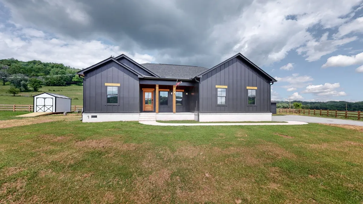 9734 Campbellsville Rd, Pulaski, TN 38478 - Image #1