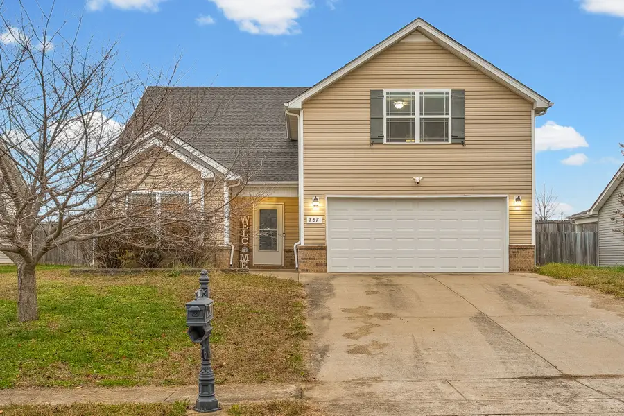 787 Sturdivant Dr, Clarksville, TN 37042 - #2