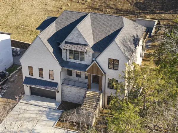 7678 Sawyer Brown Rd, Nashville, TN 37221