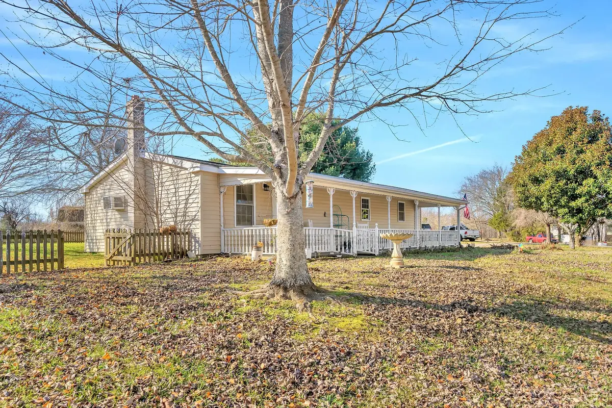 242 Union Ridge Rd, Wartrace, TN 37183 - Image #1