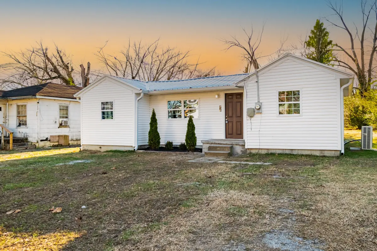 316 S Maple St, Tullahoma, TN 37388 - Image #1