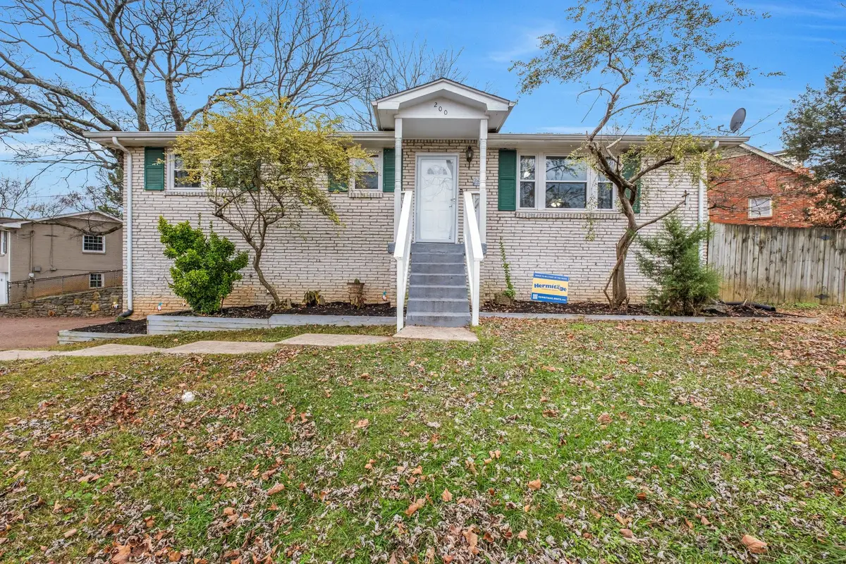 200 Bonnaoaks Dr, Hermitage, TN 37076 - #1