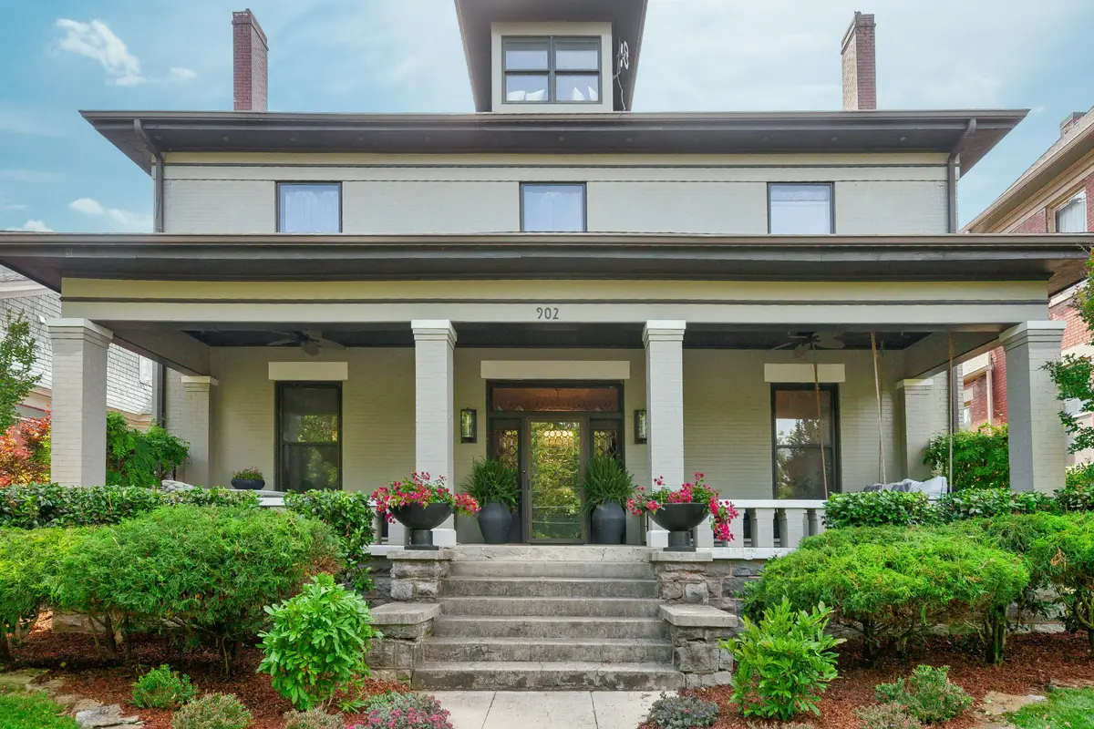 902 School St, Columbia, TN 38401 - #1