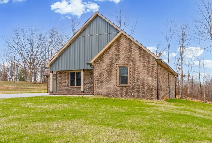 940 Palmyra Rd, Clarksville, TN 37040 - #3