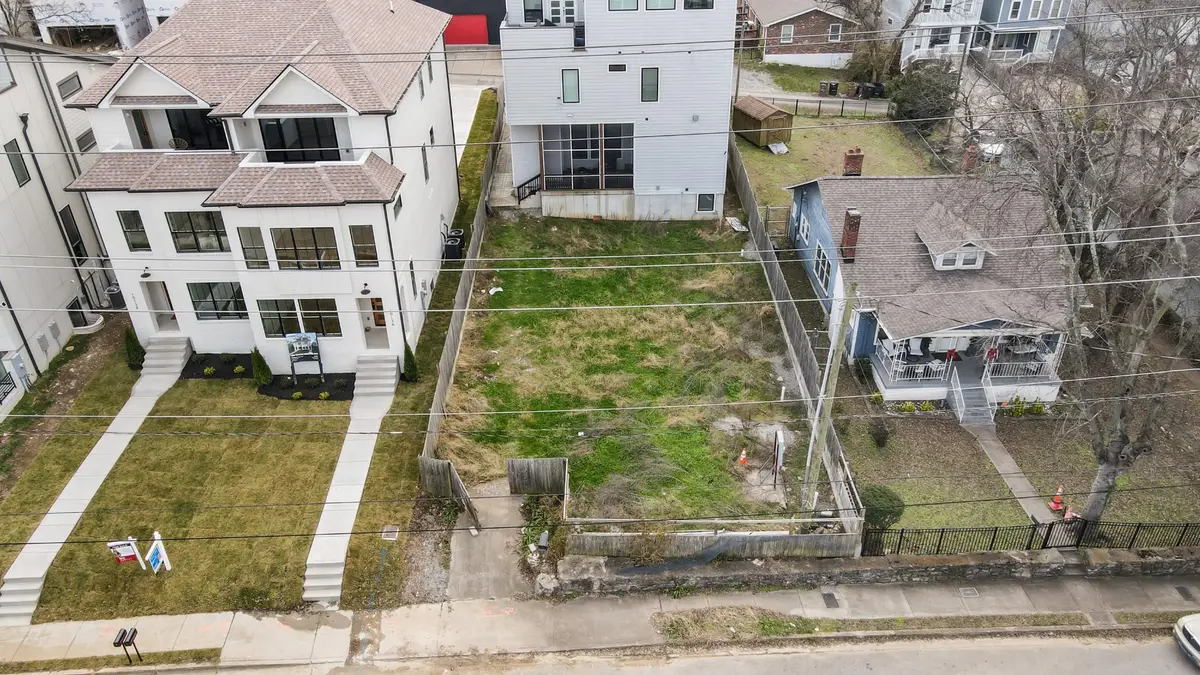 1015A Summit Ave, Nashville, TN 37203 - Image #1