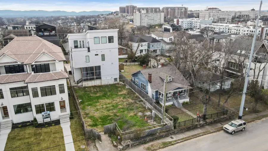 1015A Summit Ave, Nashville, TN 37203 - Image #2