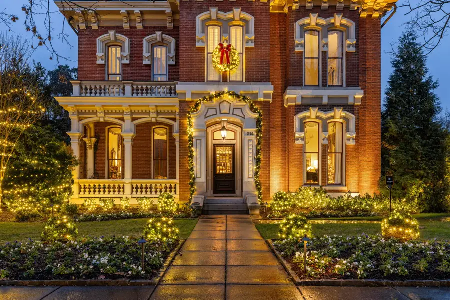 214 3rd Ave S, Franklin, TN 37064 - Image #2