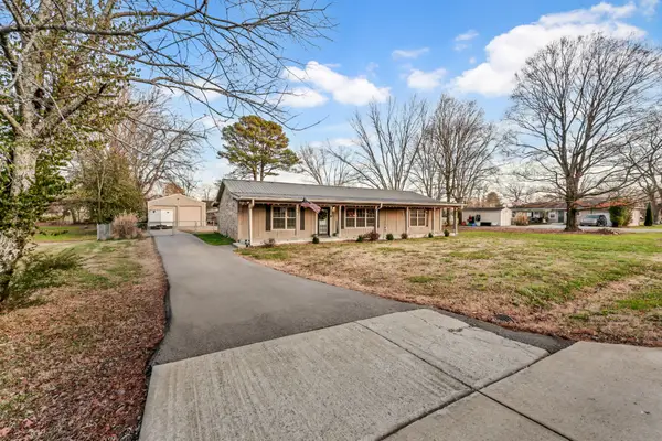 214 Eastside Dr, White House, TN 37188