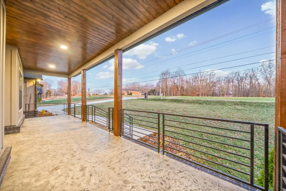 1319 Shady Grove Rd, Clarksville, TN 37043 - #1