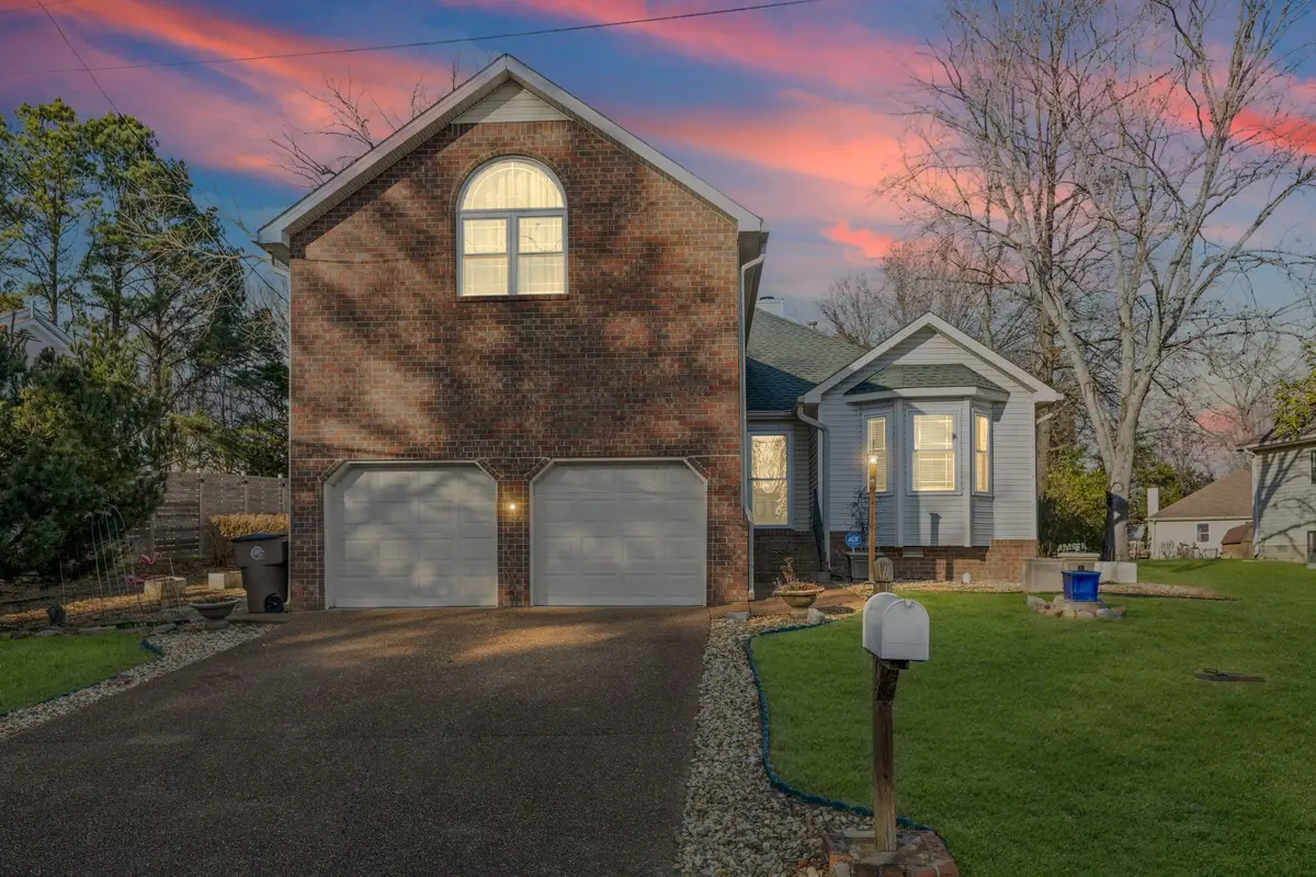 2609 Oak Forest Dr, Antioch, TN 37013 - Image #1