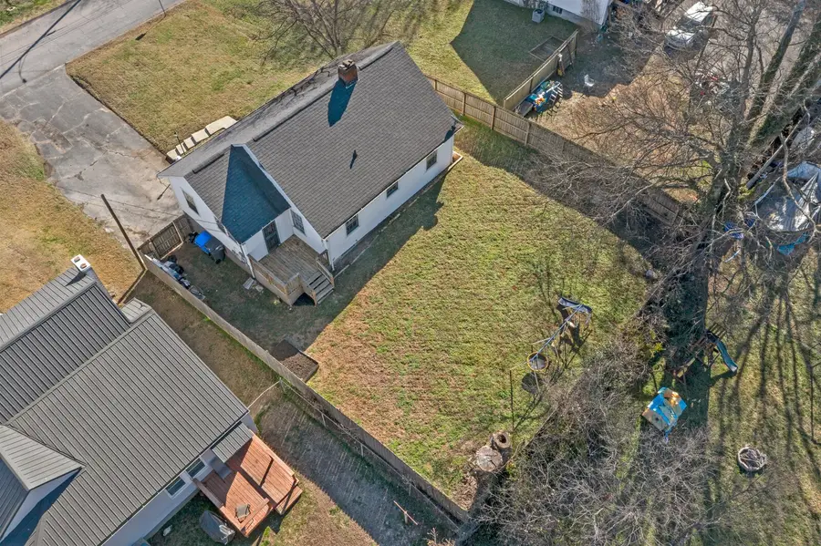 2106 Thomas Ave, Columbia, TN 38401 - Image #3