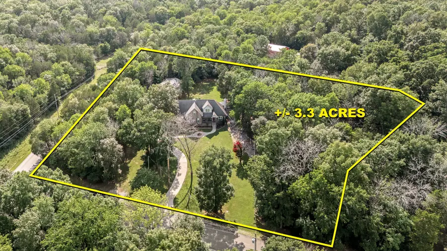 5398 Woods Edge Dr, Lebanon, TN 37090 - Image #2