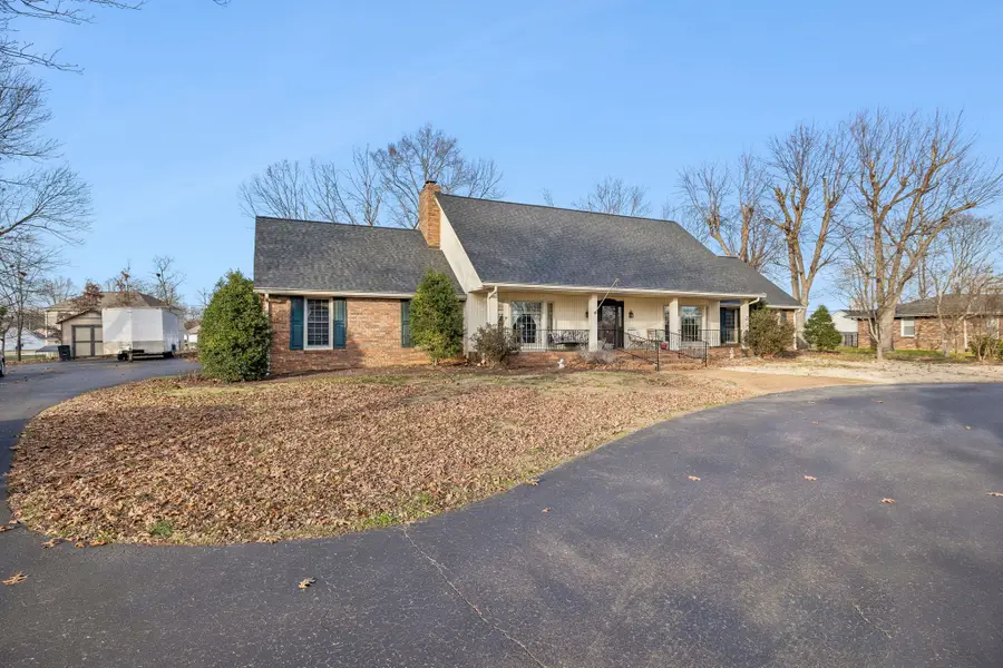 117 Sam Davis Dr, Springfield, TN 37172 - Image #3