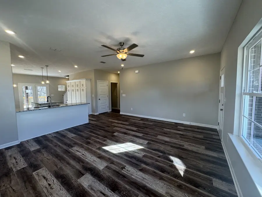 31 Spring House Dr, Manchester, TN 37355 - Image #3