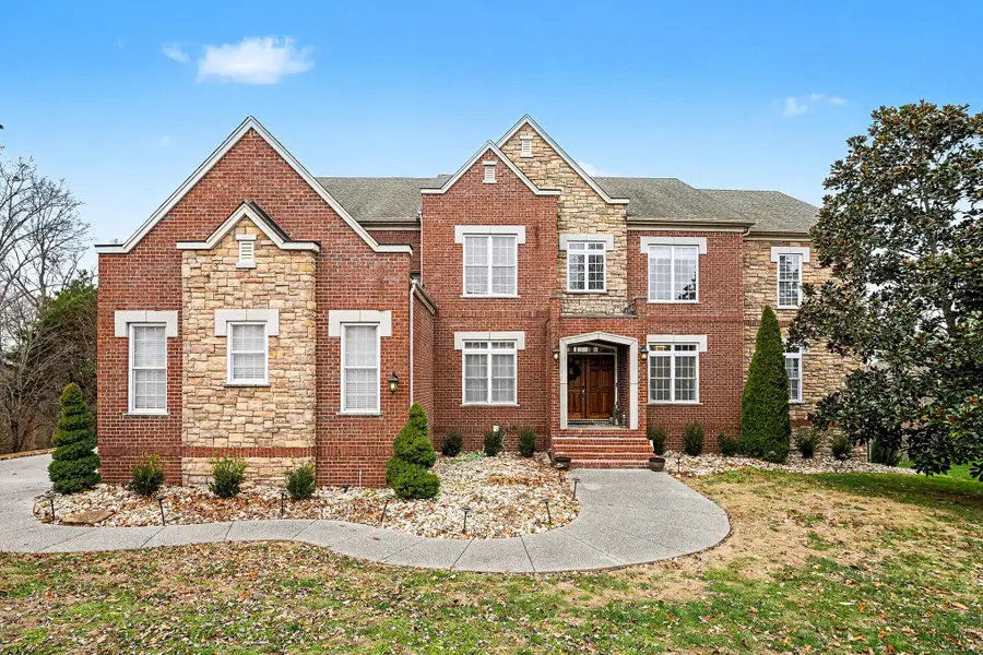 6876 Walnut Hills Dr, Brentwood, TN 37027 - Image #3