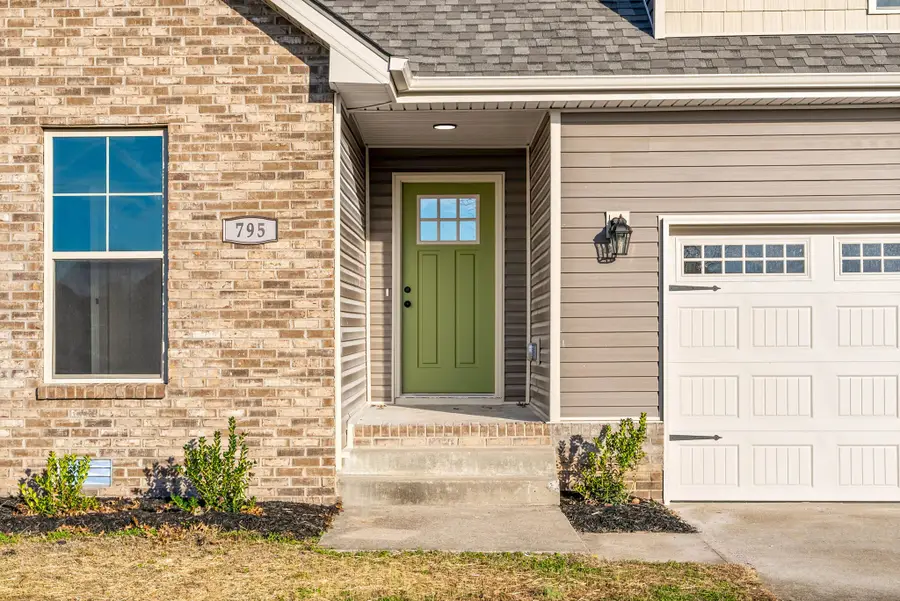 795 Vera Dr, Clarksville, TN 37040 - Image #3