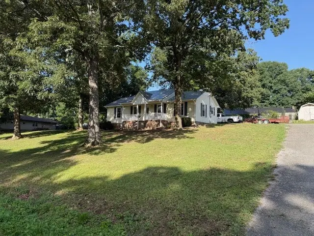 446 Treetop Trl, Lawrenceburg, TN 38464 - Image #3