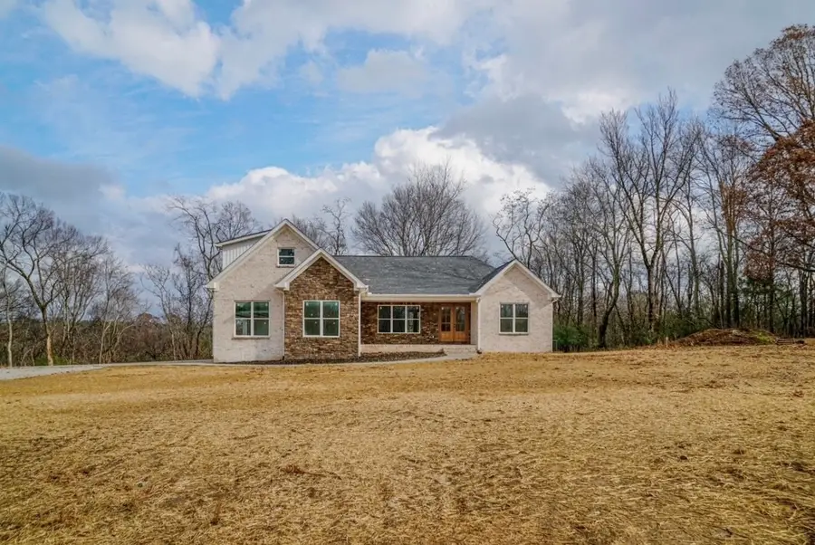 501 Chestnut Grove Rd, Pulaski, TN 38478 - Image #2