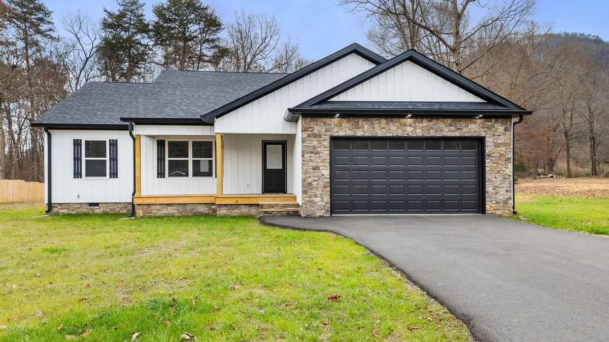 402 Old State Highway 8, Dunlap, TN 37327 - #1