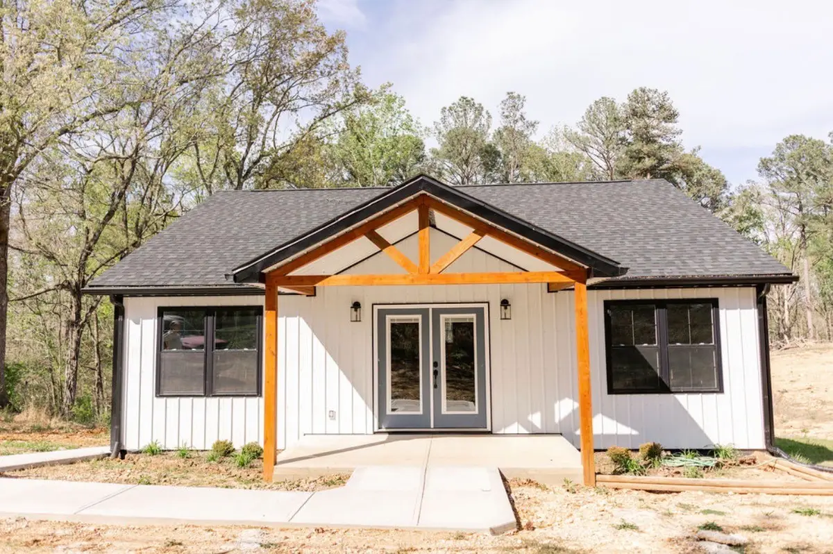 1146 Bumpus Mills Rd, Dover, TN 37058 - Image #1