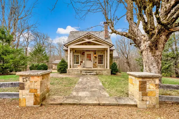 15 Oklahoma Ave, Sewanee, TN 37375
