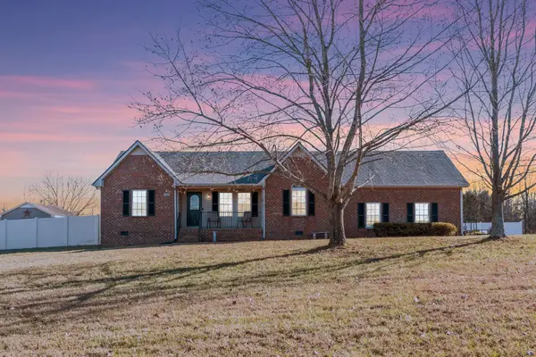 3729 Calista Rd, Cross Plains, TN 37049