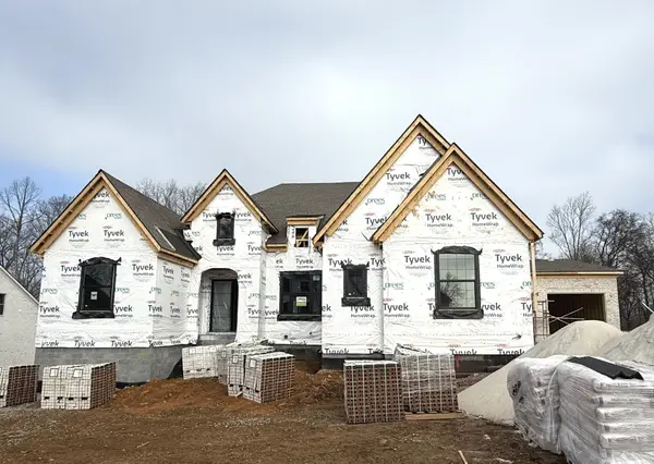 5704 Nola Dr, Arrington, TN 37014