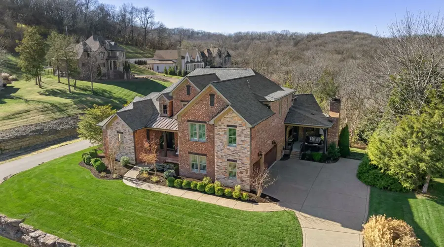 713 Pendragon Ct, Franklin, TN 37067 - Image #2