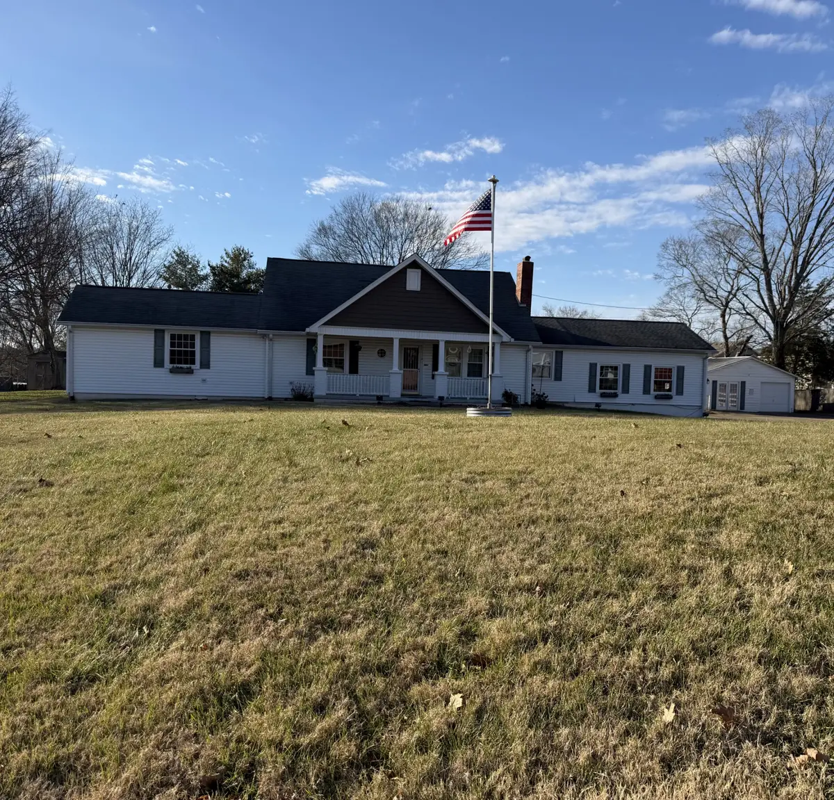 415 Hawkins Rd, Clarksville, TN 37040 - #1