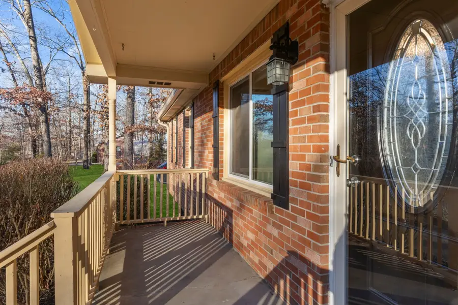 110 Oakwood Cir, Dickson, TN 37055 - Image #3