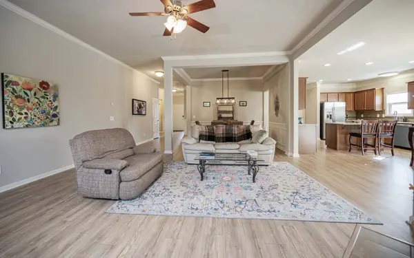 5111 General Eisenhower Dr, Murfreesboro, TN 37129