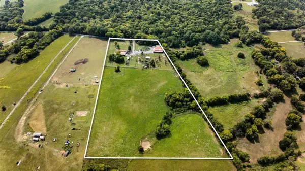 2600 Round Hill Rd, Lewisburg, TN 37091