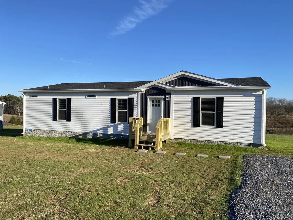 1646 Gamaliel Rd, Red Boiling Springs, TN 37150 - Image #1