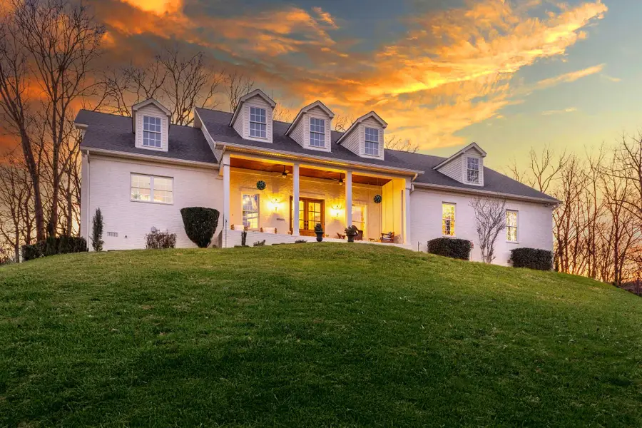 4447 Savage Pointe Dr, Franklin, TN 37064 - #2