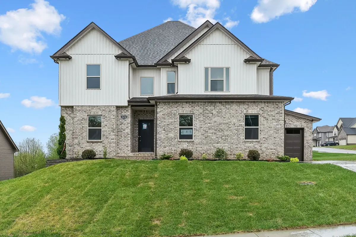373 Young Lane, Pleasant View, TN 37146 - Image #1