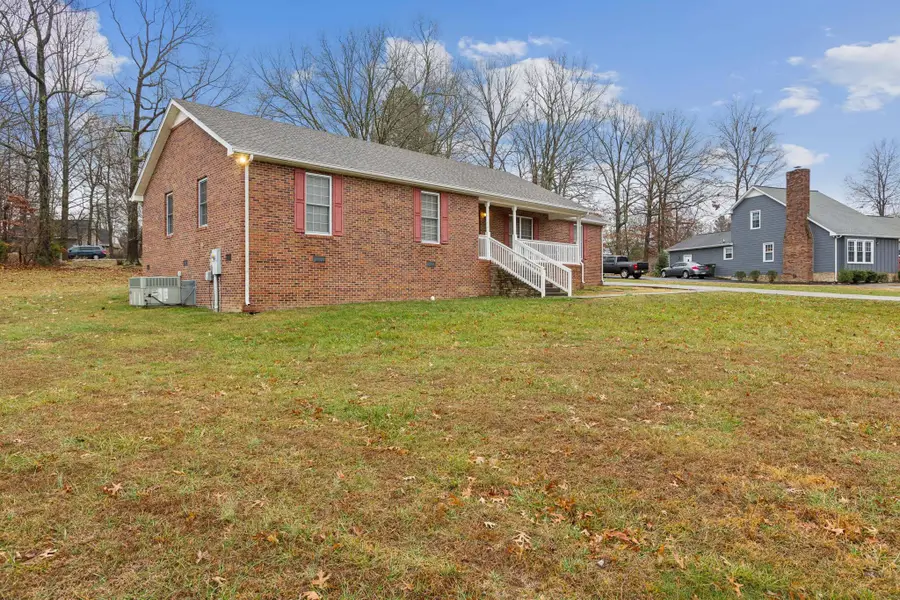 399 Marion Ct, Springfield, TN 37172 - Image #2