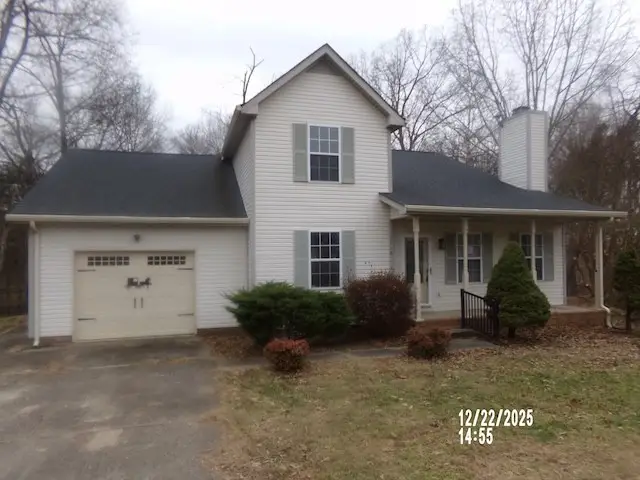 1118 Hunting Creek Ct, Clarksville, TN 37042 - #1