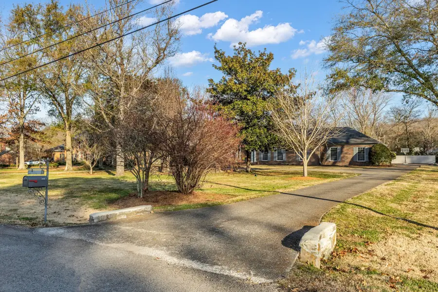 2418 Mcintyre Ct, Franklin, TN 37069 - Image #3