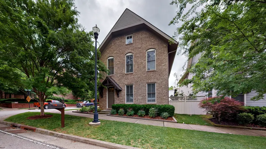 20 Daniels Dr, Franklin, TN 37064 - Image #2