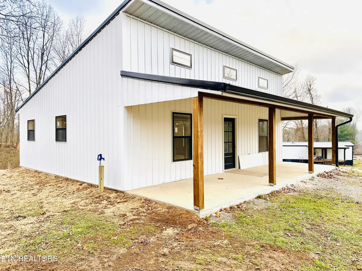 803 Old Poplar Cove Rd, Jamestown, TN 38556 - #1