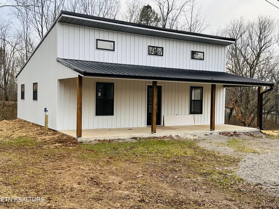 803 Old Poplar Cove Rd, Jamestown, TN 38556 - #3