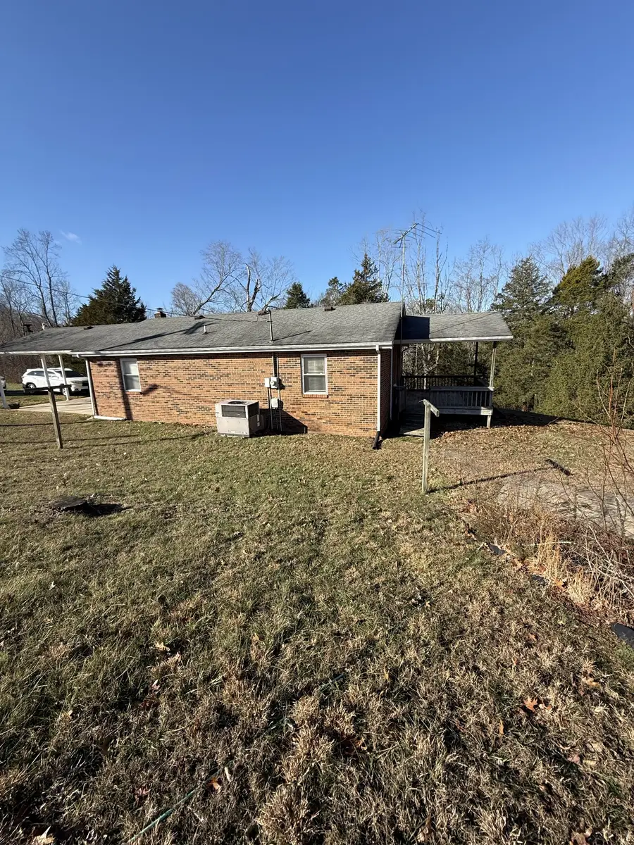 2352 Spring Creek Rd, Lafayette, TN 37083 - Image #3