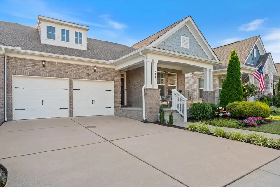 250 Tanglewood Ln, Hendersonville, TN 37075 - Image #3
