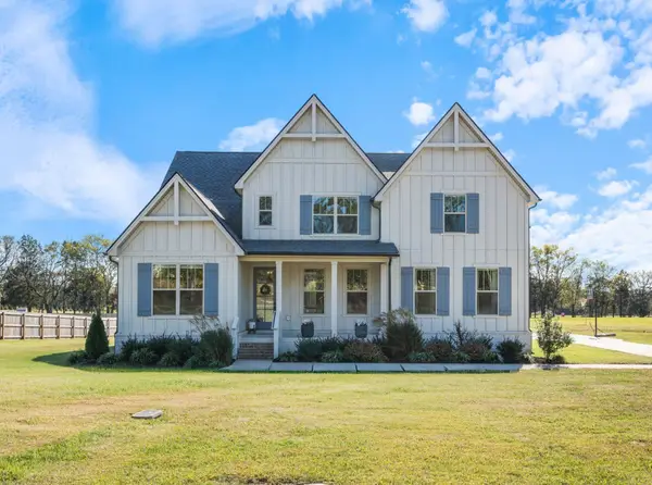 2070 Hamilton Chambers Rd, Lebanon, TN 37087