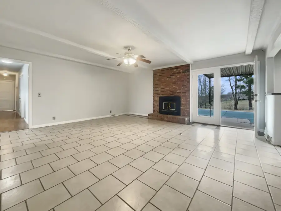 301 Tanglewood Dr, Mount Juliet, TN 37122 - Image #3