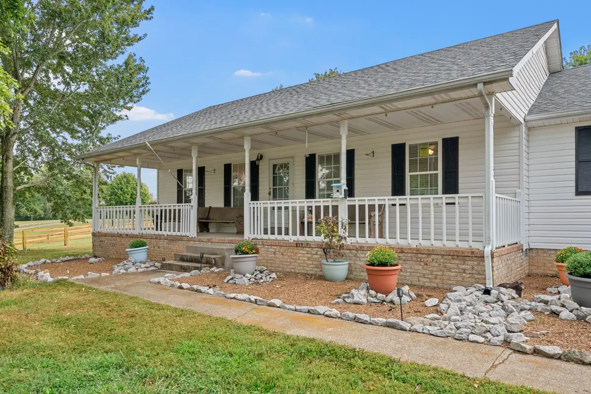 2952 Old Clarksville Springfield Rd, Adams, TN 37010 - #1