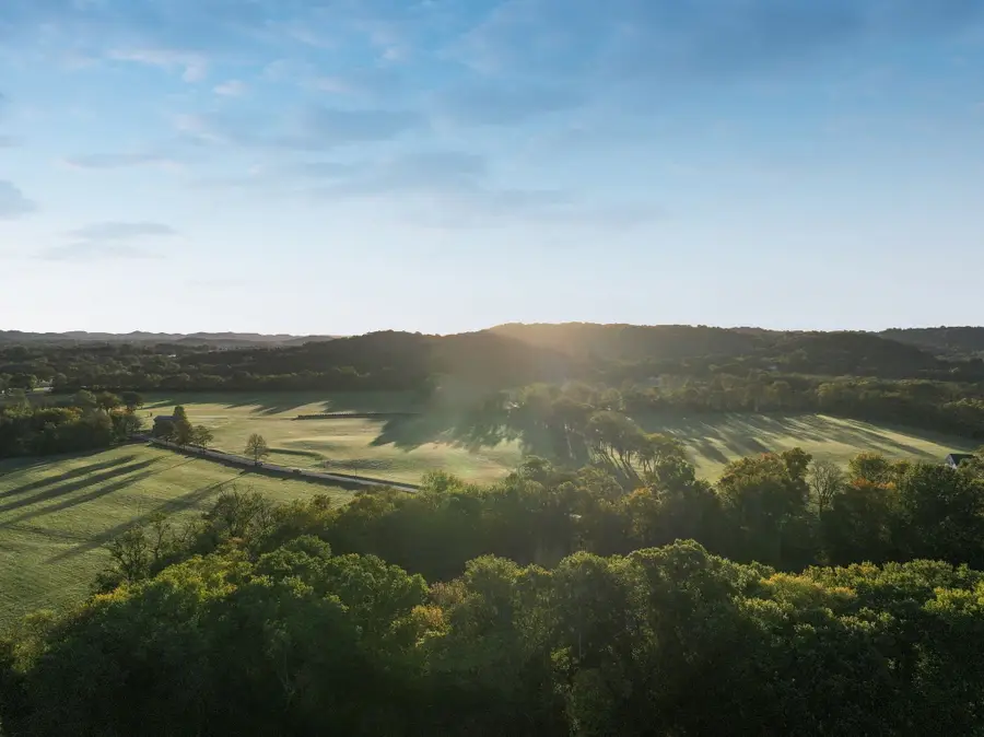 2060 Old Hillsboro Rd, Franklin, TN 37064 - Image #3