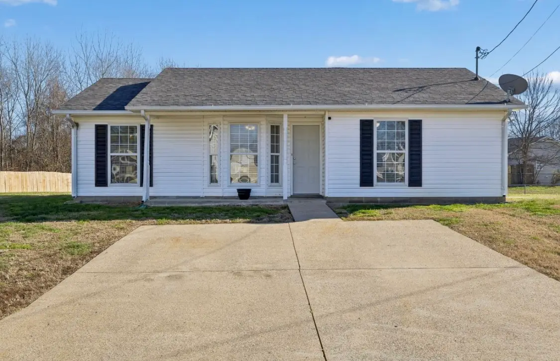 1135 Keith Ave, Oak Grove, KY 42262 - Image #1