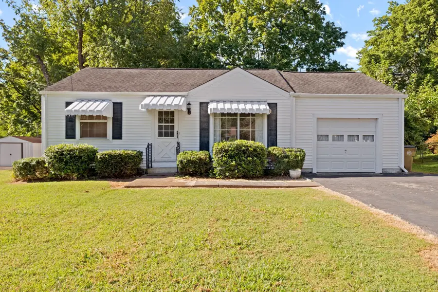 2837 Colonial Cir, Nashville, TN 37214 - #3